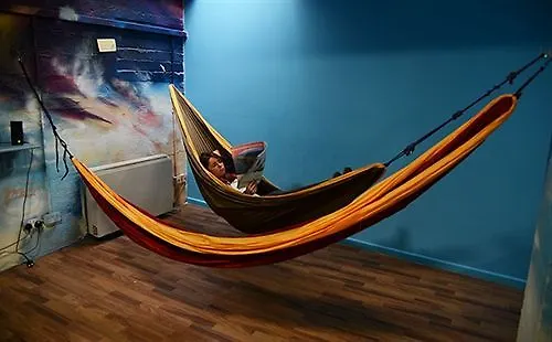 بيت شباب أبي كورت دبلن أيرلندا